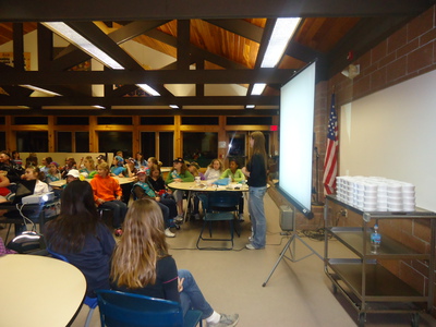 NSF-IGERT Trainee Theresa Bauer speaking to Girl Scouts